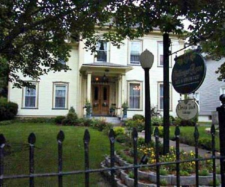 Bellinger Rose Bed & Breakfast Hotel Herkimer Exterior photo